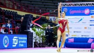 esibizioni raffaeli sofia ita sfe04295a copia simone ferraro ph copia